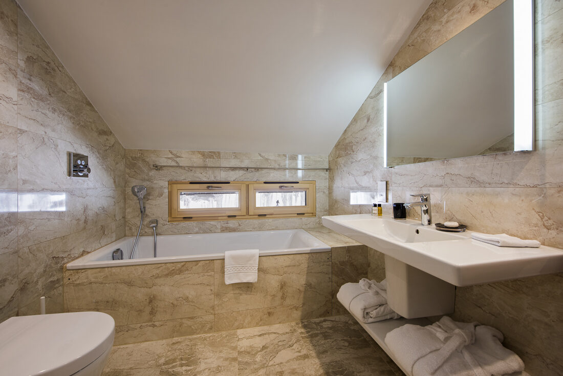 An en-suite bathroom
